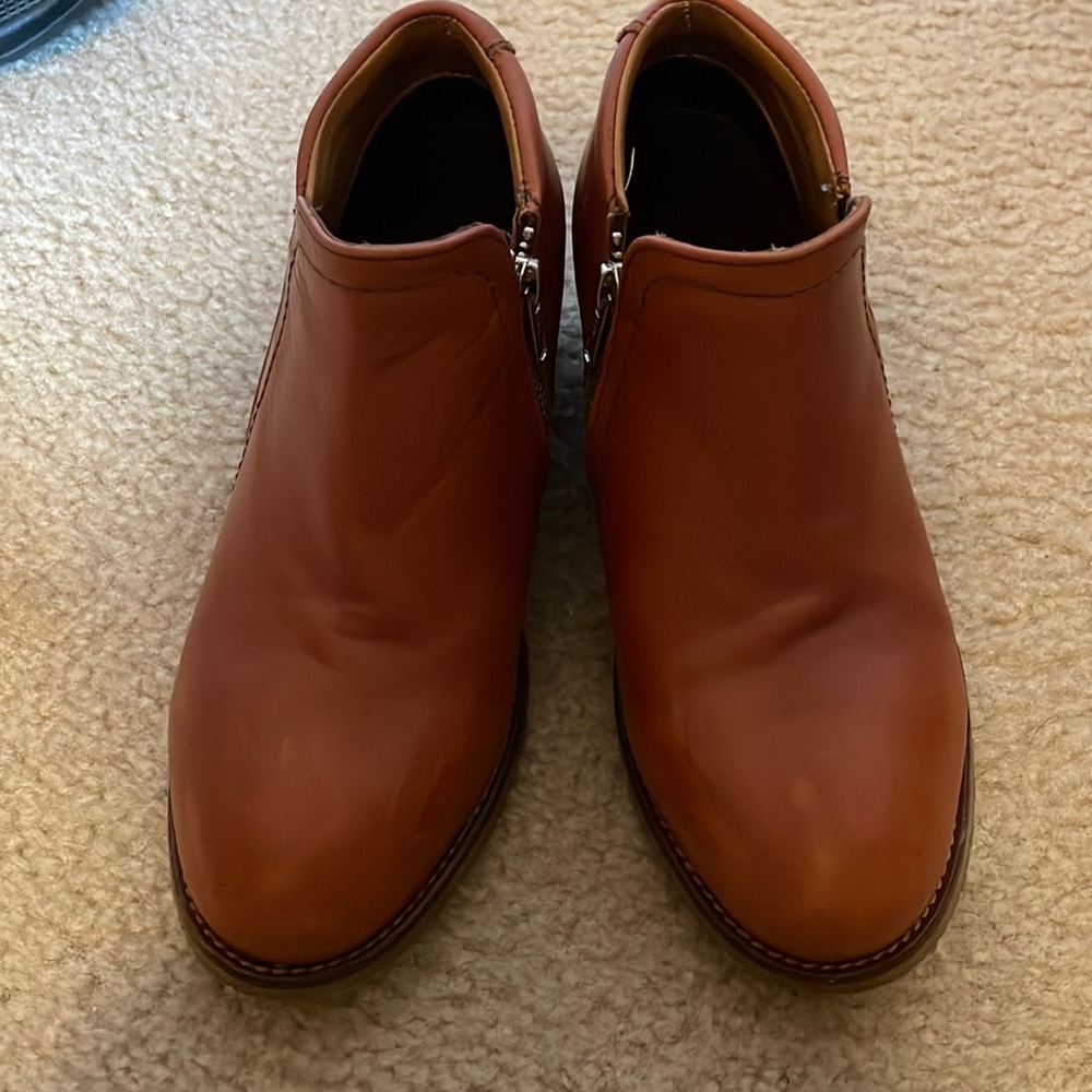 Stylish Tan Steel Toe Booties